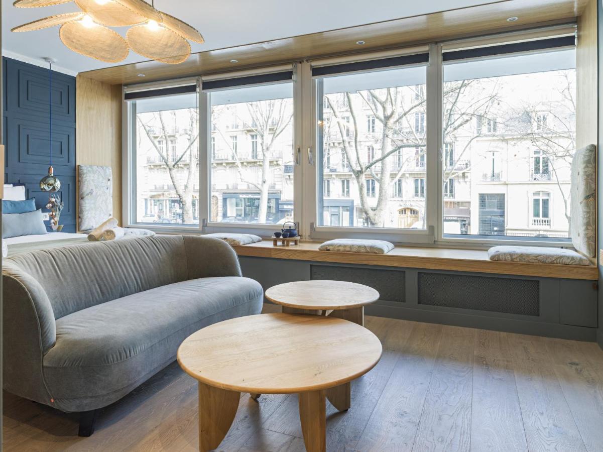 The Blue Alma Eiffel Tower Apartment Paris Exterior photo